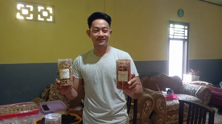 Peyek Buatan Pemuda Asal Blitar Ini Laris hingga ke Luar Negeri