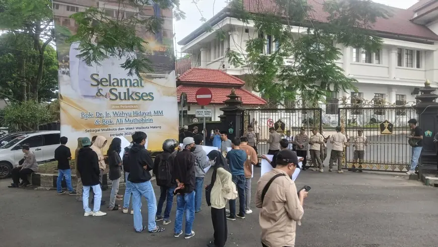 Mahasiswa Unjuk Rasa Tentang Miras Ilegal dan Tempat Hiburan Malam di Kota Malang