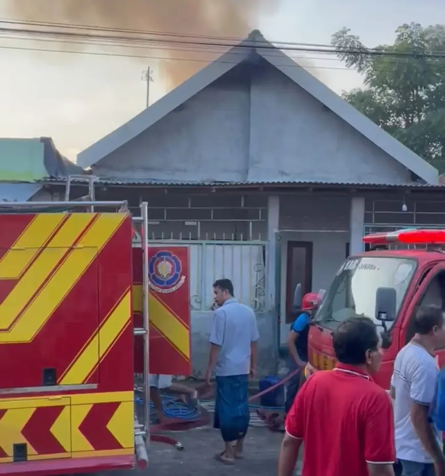 Diduga Korsleting Listrik, Kebakaran Rumah di Sampang Hanguskan Semua Barang