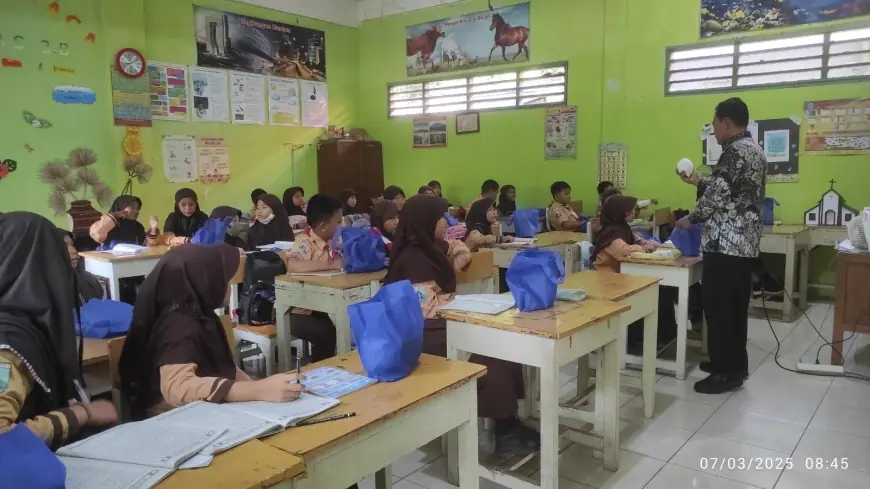 Meski Bulan Puasa, MBG di Lamongan Tetap Berjalan