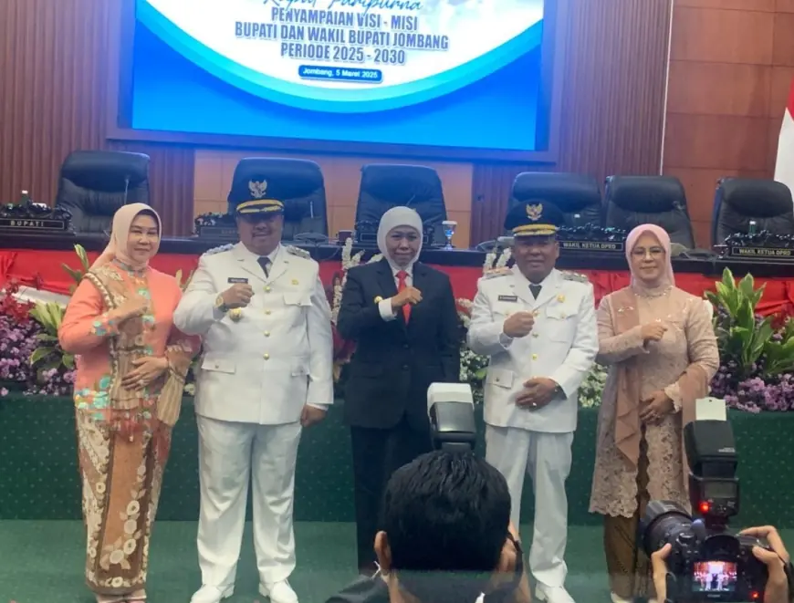 Warsubi Beberkan Visi Besarnya dalam Sertijab Bupati dan Wabup Jombang 2025-2030