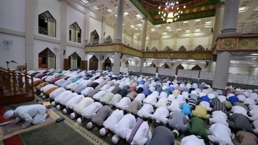 Sudah Laksanakan Salat Tarawih di 10 Malam Ramadan, Ini Keutamaannya!