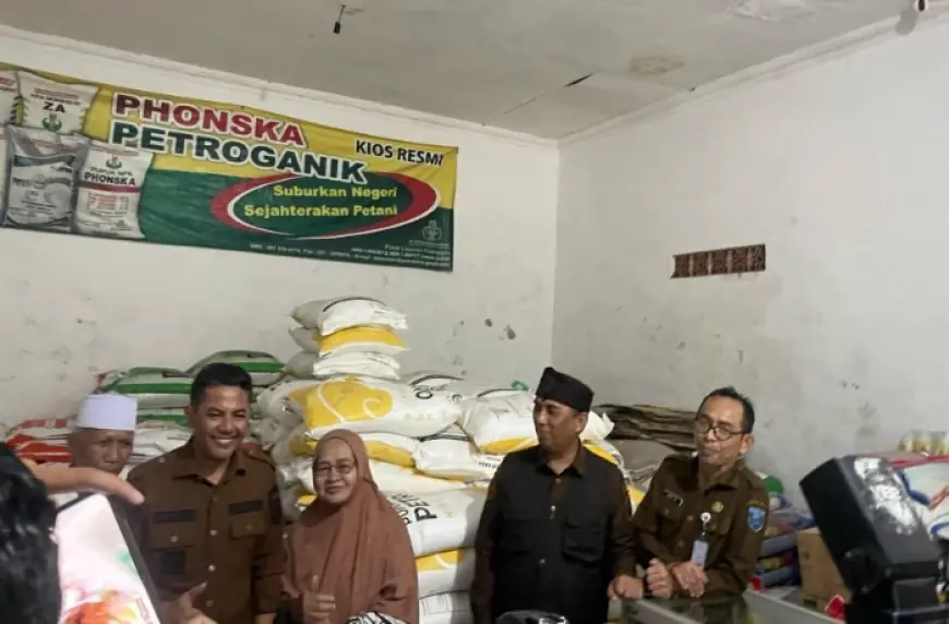 Bupati Probolinggo Sidak Beberapa Kios Pupuk, Pastikan Harga Dijangkau Masyarakat