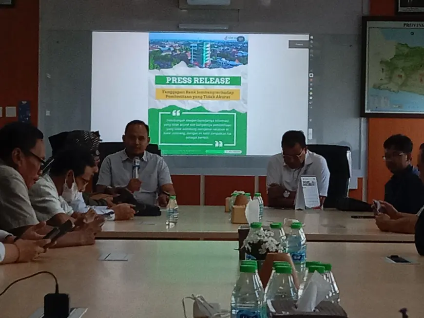 Direktur Bank Jombang, Bantah Tudingan Pemindahan Tabungan ke Deposito Tanpa Izin Nasabah