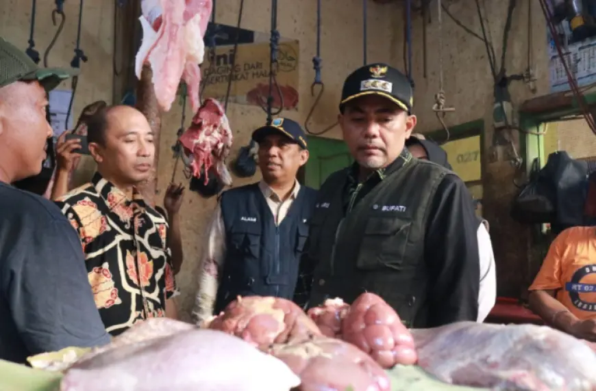 Sidak ke Pasar Tradisional, Bupati Probolinggo Pastikan Harga Komoditas Terjangkau