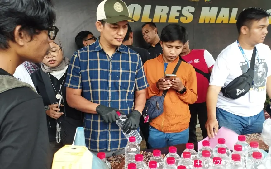 Polres Malang Bongkar Produsen Miras dari Bantur Malang, 260 Liter Disita