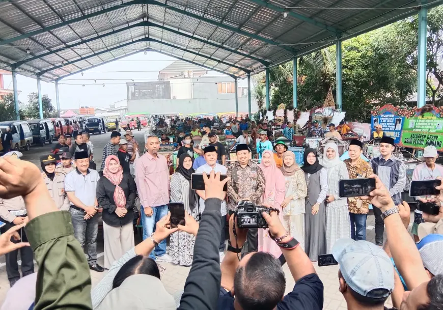 Berkah Ramadan Ala Keluarga Besar Bupati Jombang