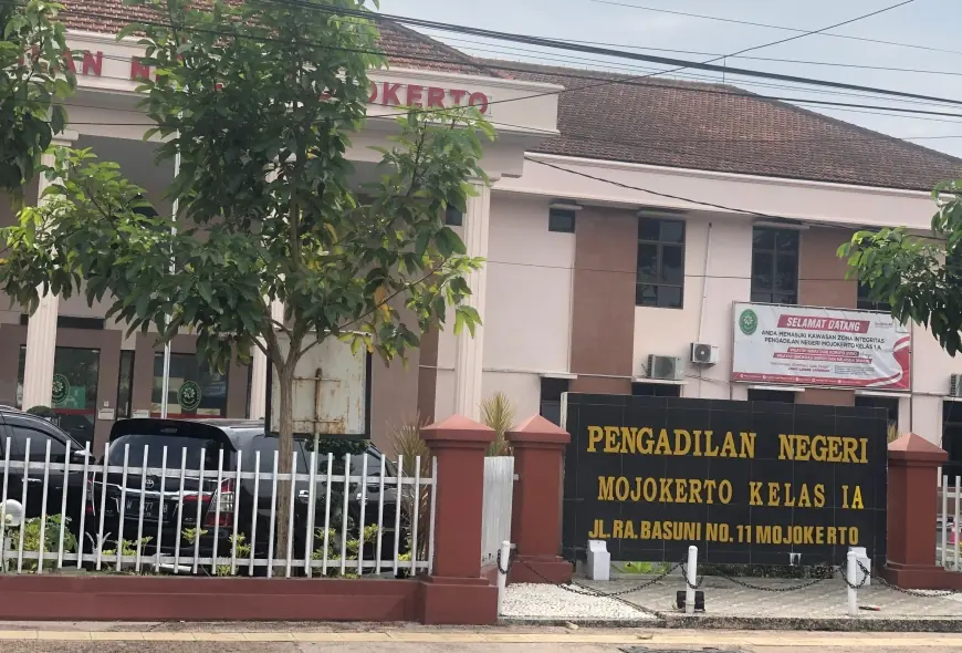 Mantan PNS di Mojokerto yang Bugil Bareng Selingkuhan Divonis 4 Bulan