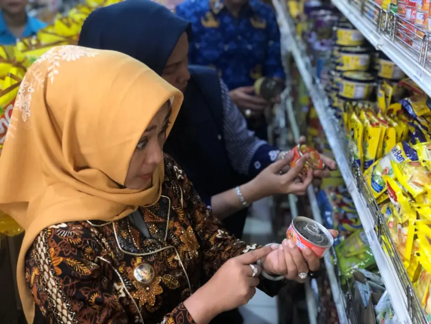 Sidak Swalayan, Pemkot Mojokerto Temukan Makanan Mengandung Boraks