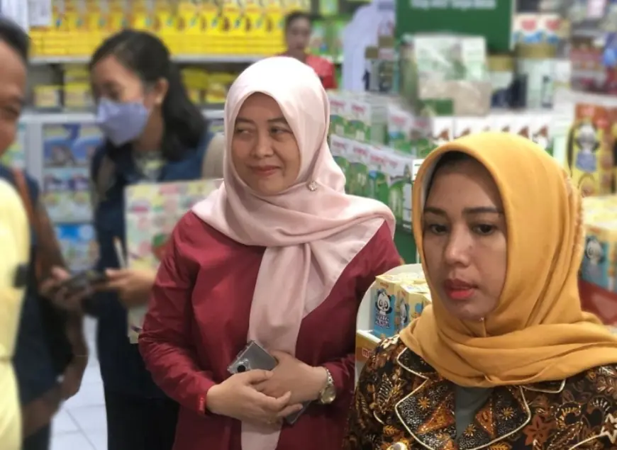 Dinkes Kota Mojokerto Bawa Makanan Mengandung Boraks ke Laboratorium