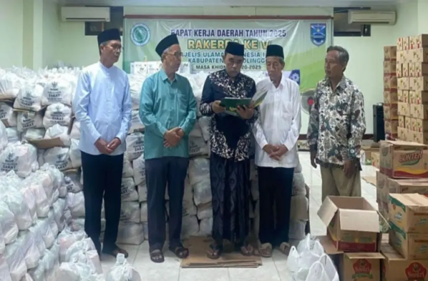 Baznas Salurkan 100 Paket Zakat ASN Probolinggo