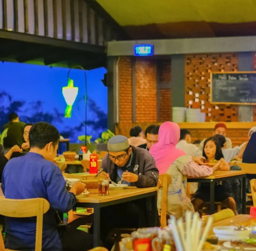 Bulan Ramadan, Pajak Restoran di Kota Batu Lesu