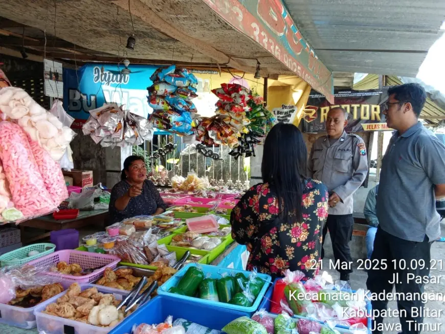 Kepergok Jambret Kalung Emas Bocah, Emak-Emak di Blitar Dibawa ke Kantor Polisi