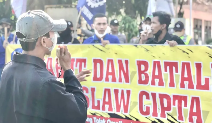 Serikat Pekerja di Mojokerto Pelototi Perusahaan Nakal Tak Bayar THR Karyawan