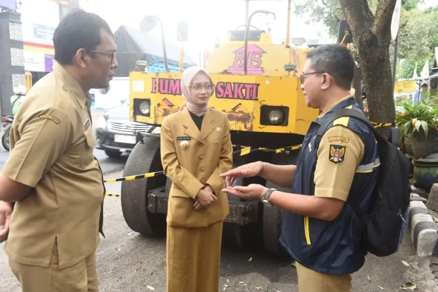 Jamin Mudik Aman dan Nyaman, Wali Kota Kediri Tinjau Perbaikan Jalan