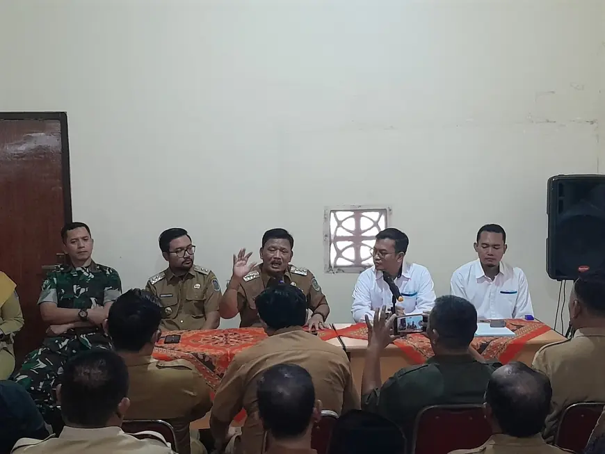 Bupati dan Puluhan Kepala Desa serta Petani Nganjuk Duduki Bulog, Marhaen : Jangan Dikambing Hitamkan