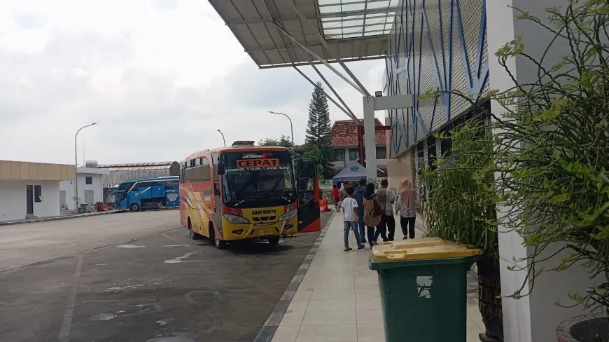 Jelang Lebaran, Tiket Bus di Blitar Alami Kenaikan