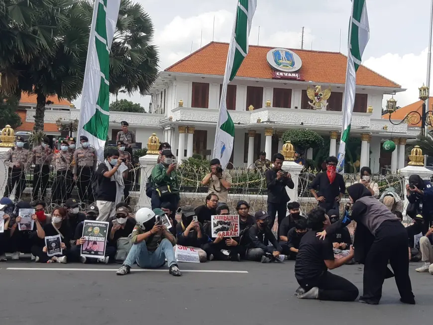 Kadernya Alami Patah Tulang Saat Aksi Demo Tolak UU TNI di Surabaya, GMNI Nilai Penggunaan Water Cannon Berlebihan