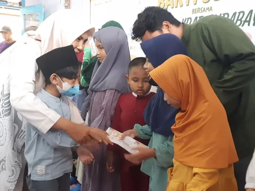 Amplop Lebaran: Tradisi Unik Perayaan Idulfitri di Indonesia