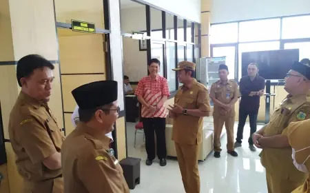 Hari Pertama Masuk Kerja Pasca Cuti Lebaran, Bupati Bondowoso Cek Pelayanan Kesehatan di RSUD dr H Koesnadi