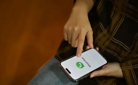 Fitur-Fitur Baru WhatsApp, Mulai Buat Stiker hingga Repost Status