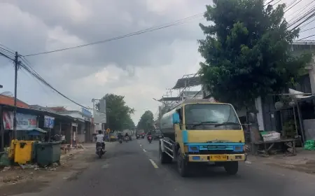 Warga Sampang Keluhkan Penyempitan Jalan Diponegoro, Dishub Usulkan Pelebaran