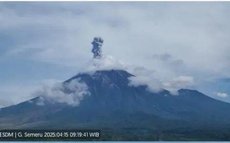 Gunung Semeru Erupsi Beruntun, Kolom Abu Mencapai 1000 Meter
