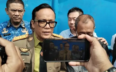 Wamenaker Sidak UD Sentosa Seal, Temukan Kejanggalan dalam Kasus Penahanan Ijazah