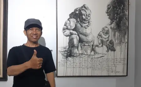Ali Shodiqin: Menyulam Cerita dari Kediri Melalui Kanvas di Surabaya