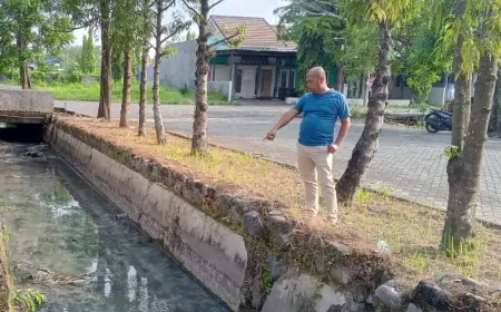 Warga Jombang Keluhkan Aroma Busuk yang Diduga Berasal dari Limbah Industri