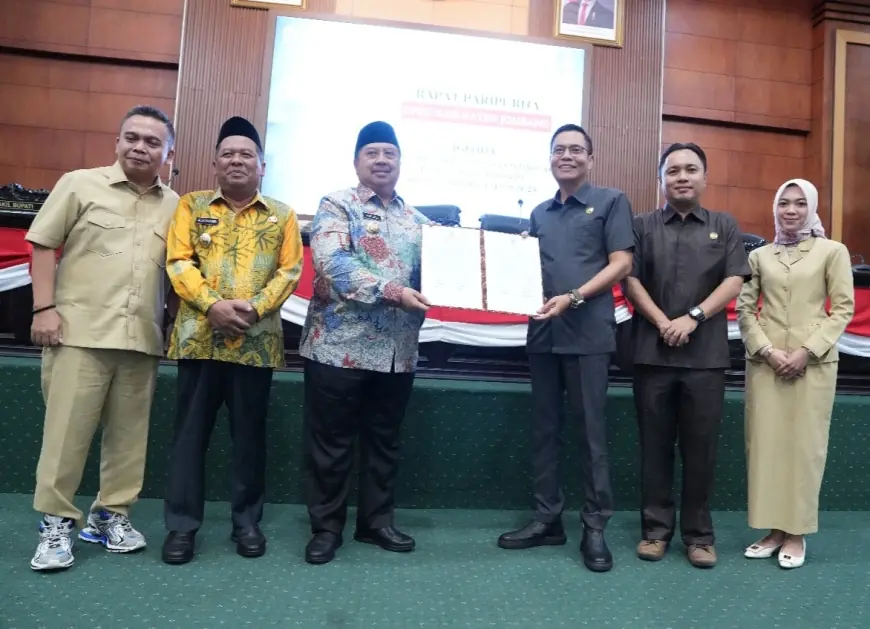 Paripurna DPRD Jombang Ungkap IPM Naik, Pengangguran dan Kemiskinan Turun Signifikan