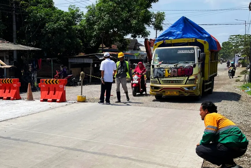 Dikebut Selama 3 Bulan, Pengecoran Jalan Provinsi Kasiyan Puger Akhirnya Selesai