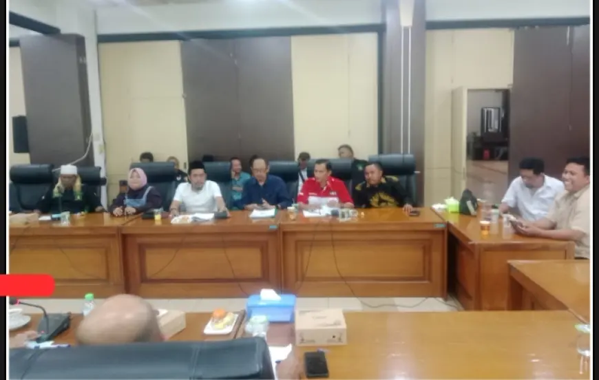 Sejumlah LSM Datangi Gedung Dewan, Minta Kaji Ulang Raperda TJSL