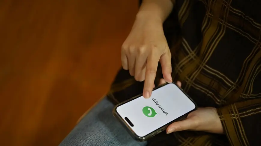 Fitur-Fitur Baru WhatsApp, Mulai Buat Stiker hingga Repost Status