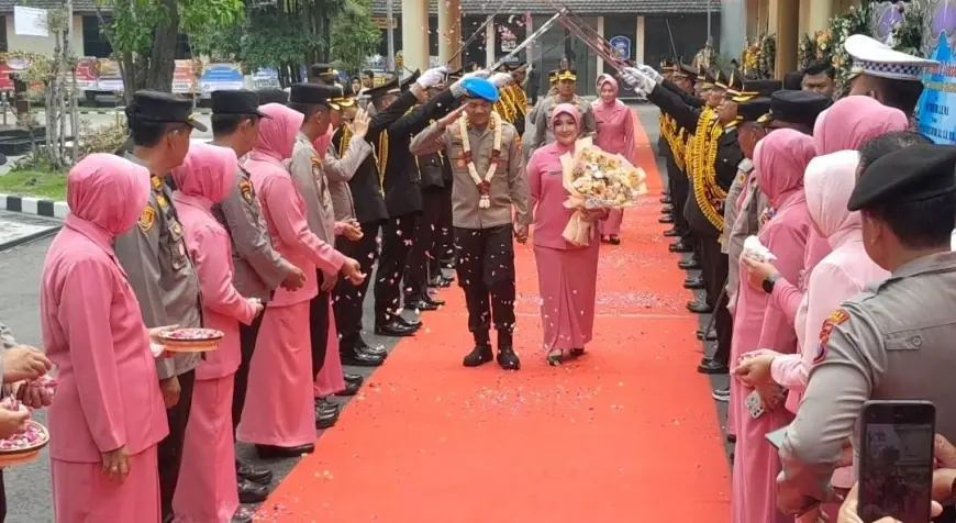 Resmi Jabat Kapolres Nganjuk, AKBP Henri Noveri Santoso Janji Berangus Korupsi