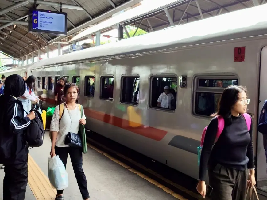 Lonjakan Penumpang Libur Paskah, KAI Daop 8 Surabaya Layani 123 Ribu Lebih Pelanggan