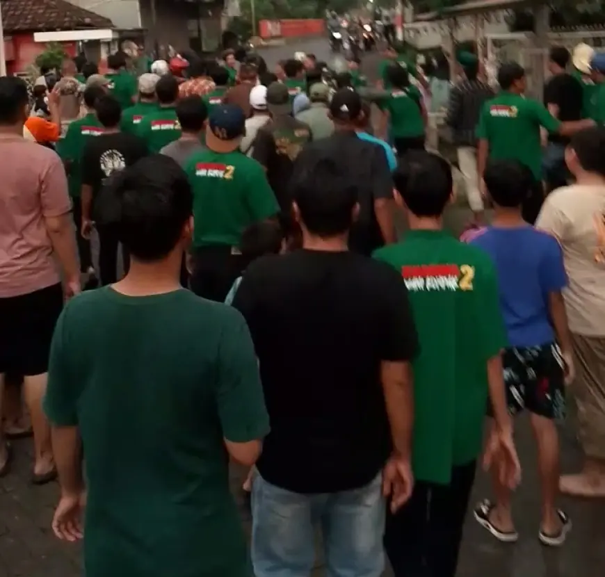 Apes, Tiga Terduga Copet Handphone di Pasuruan Babak Belur Dimassa