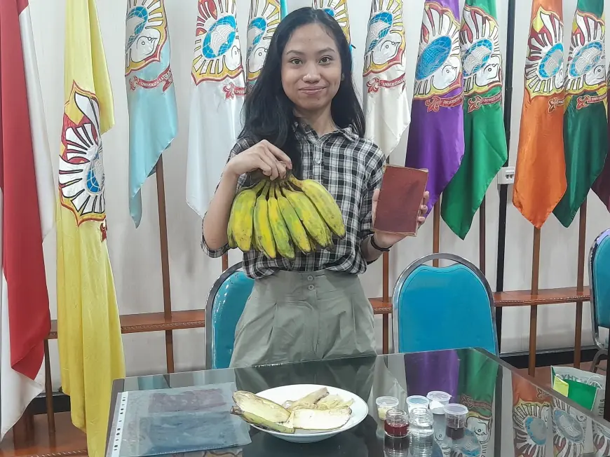 Kemasan Pintar dari Limbah Pisang: Cara Clara Mengubah Sampah Jadi Pelindung Pangan