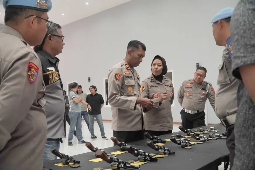 Memastikan Tanggung Jawab, Polres Blitar Periksa Senjata Api Anggotanya