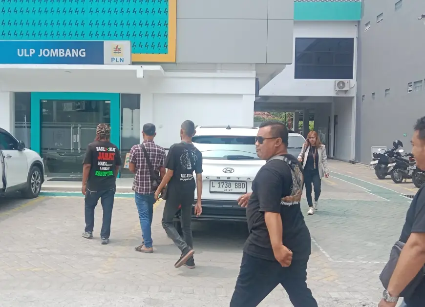 Ditolak PLN Serahkan Dana Hasil Sumbangan Bayar Denda Nenek Masruroh, Persatuan PKL Ancam Demo