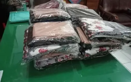 Antisipasi Permainan Ongkos Jahit, Seragam Gratis di Kota Blitar Disalurkan dalan Bentuk Pakaian Jadi