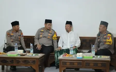 Sambangi KH. Ridwan Syaibani, Kapolres Nganjuk Minta Dukungan Ciptakan Kamtibmas