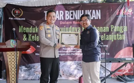 Berhasil Ungkap Sederet Kasus, PWI Beri Penghargaan ke Kapolres Jombang