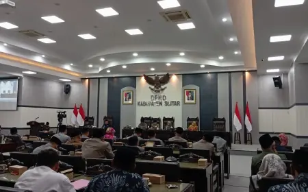 Awal Kepemimpinan, Bupati Blitar Usulkan 8 Ranperda, Begini Pandangan Fraksi DPRD