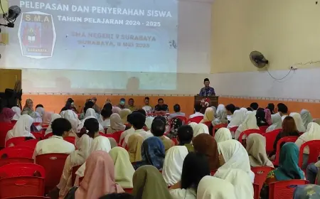 Tanpa Jas dan Gaun, Pelepasan Siswa SMAN 9 Surabaya Tetap Bermakna