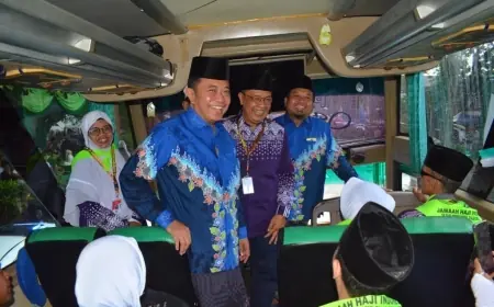 Jemaah Haji Asal Bondowoso Berangkat ke Tanah Suci