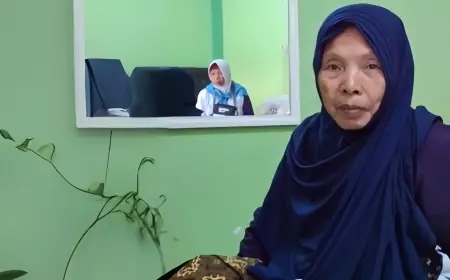 Keterbatasan Fisik Tidak Batasi Muayatur Rohmah Berangkat ke Tanah Suci
