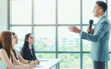 Ingin Jadi Pembicara Andal? Ini Tips agar Tampil Percaya Diri di Depan Publik