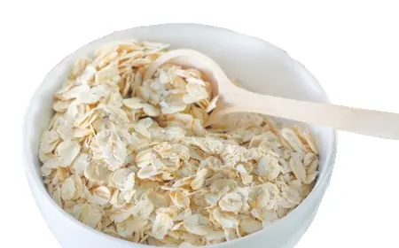 Makan Enak, Mood Happy! 7 Makanan Ini Bisa Jadi Penyelamat Saat Bad Mood