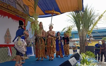 Mengulik Sakralnya Manten Tebu di Blitar, Awali Musim Giling di Pabrik Gula RMI